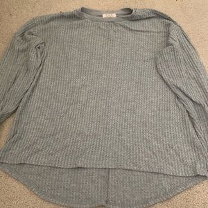Cute and comfy grey t shirt